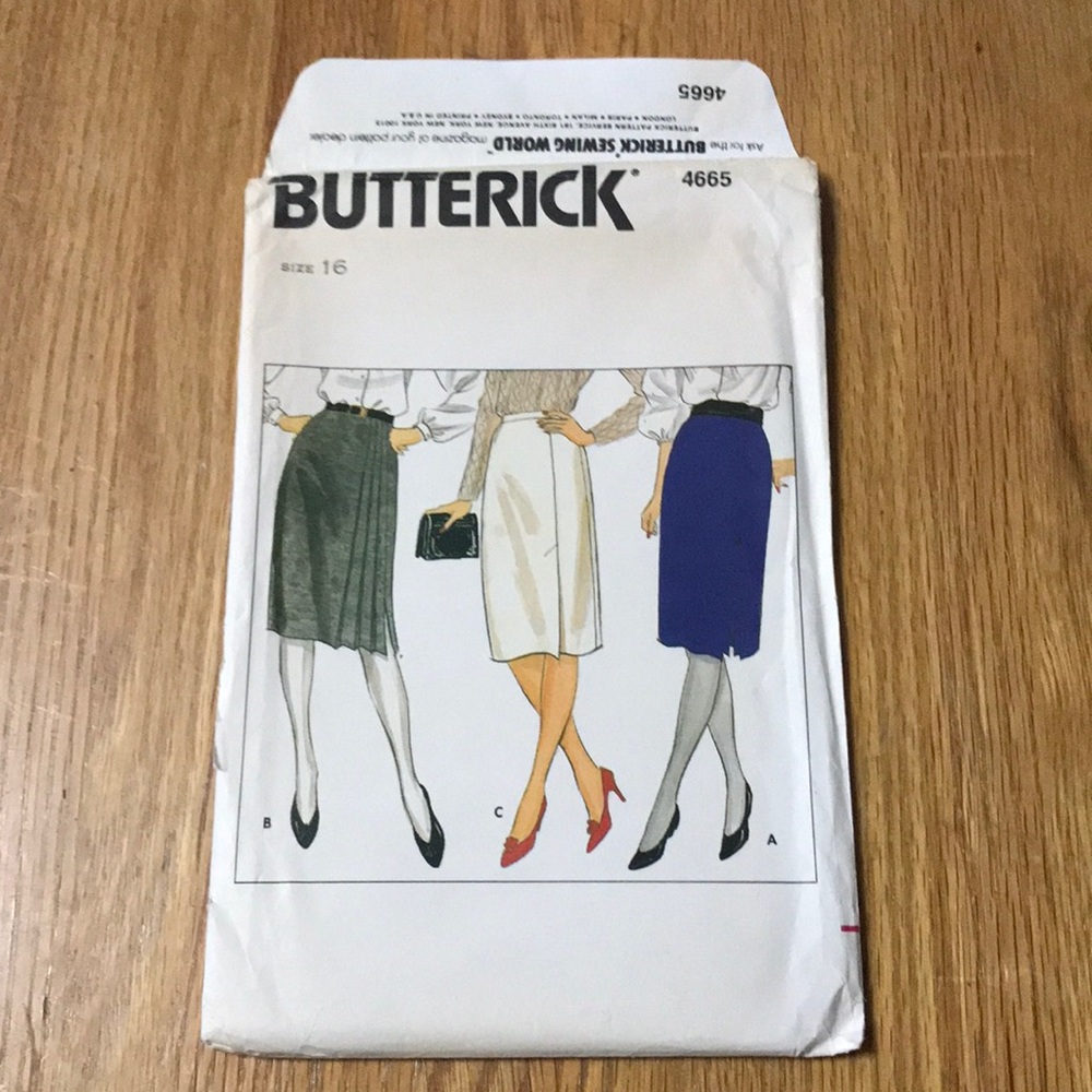 Vintage sewing pattern Butterick 4665 skirt